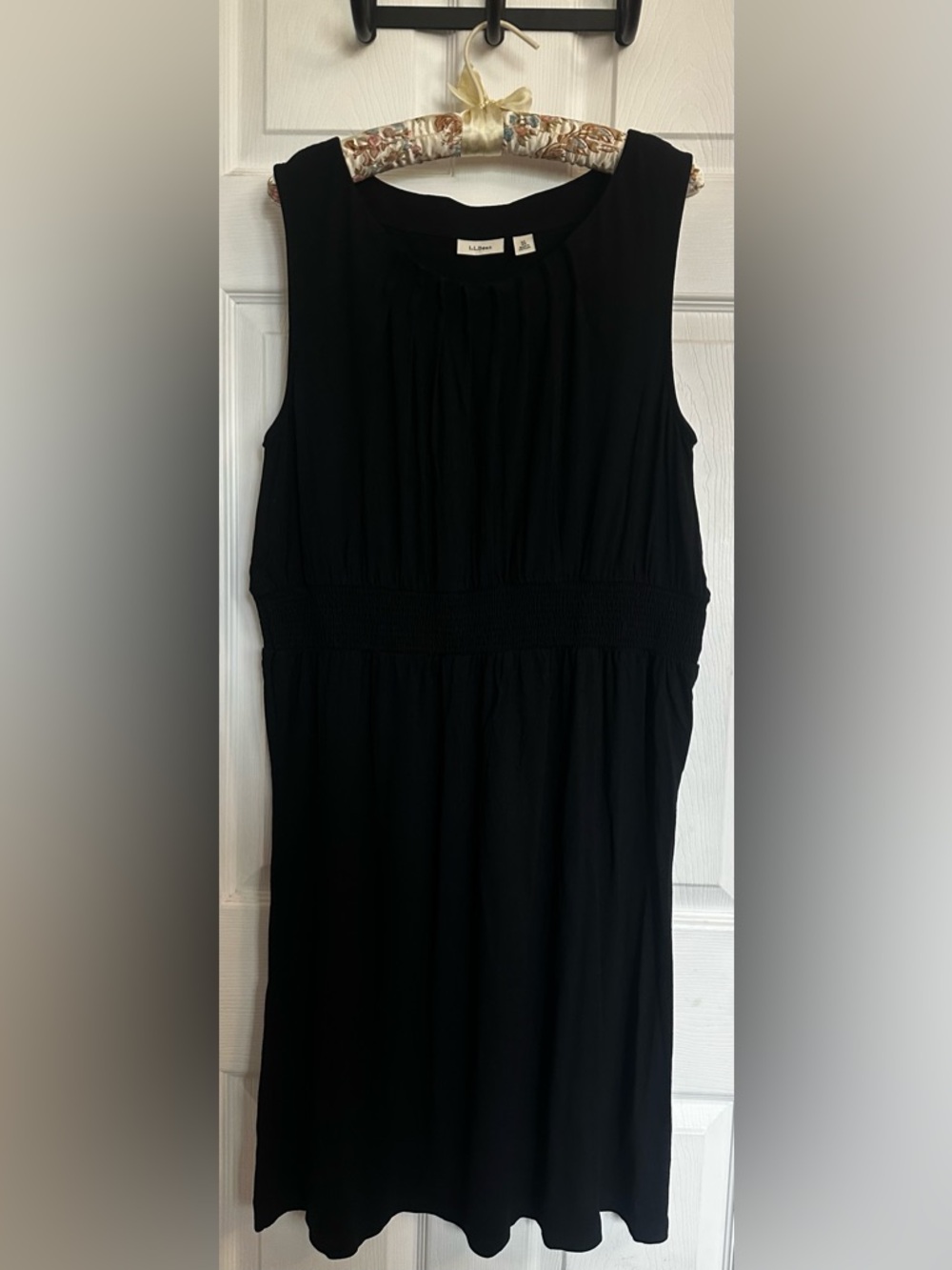 Black Sleeveless Cinched Waist Dress